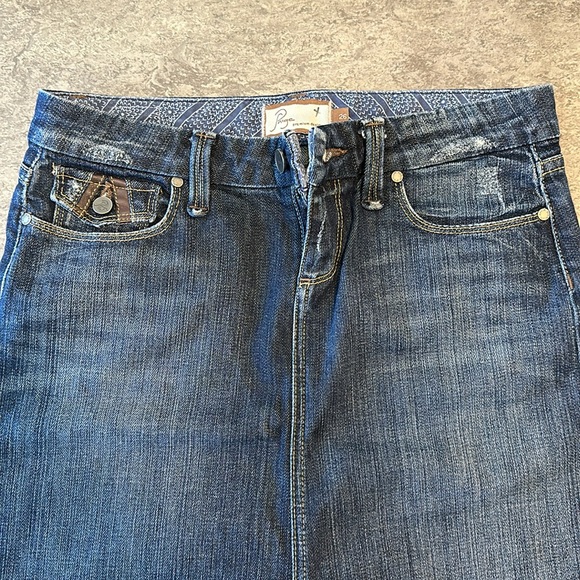 Paige Fairfax jean mini skirt, embroidered flap pockets, size 27 - Picture 6 of 12